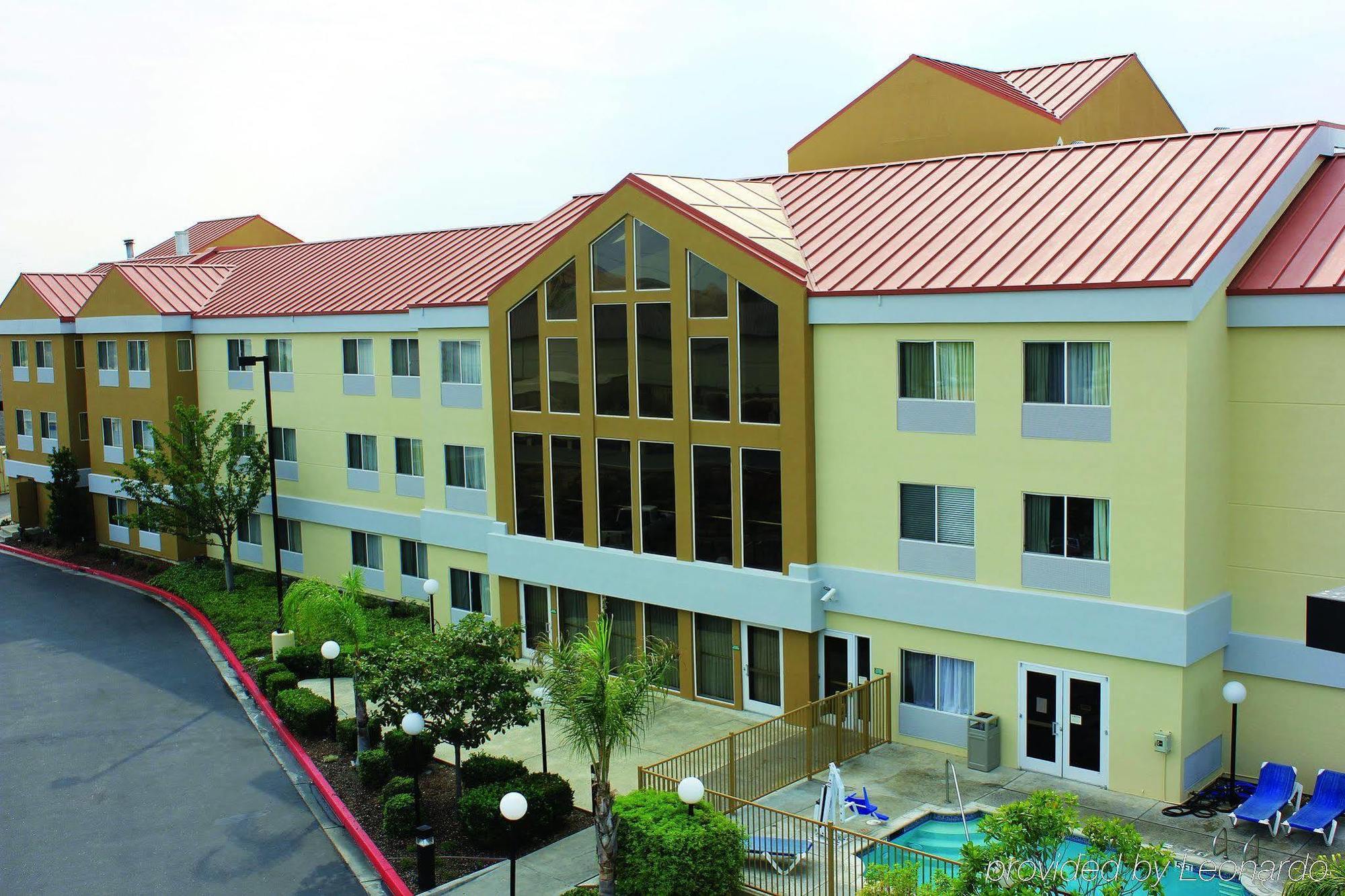 La Quinta By Wyndham Dublin - Pleasanton Hotel Exterior foto